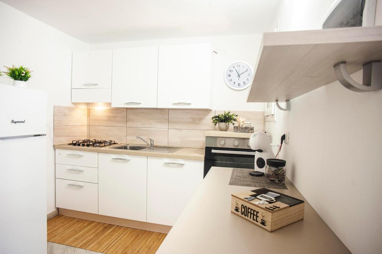 Casa Petunia Villa Сарок Екстериор снимка