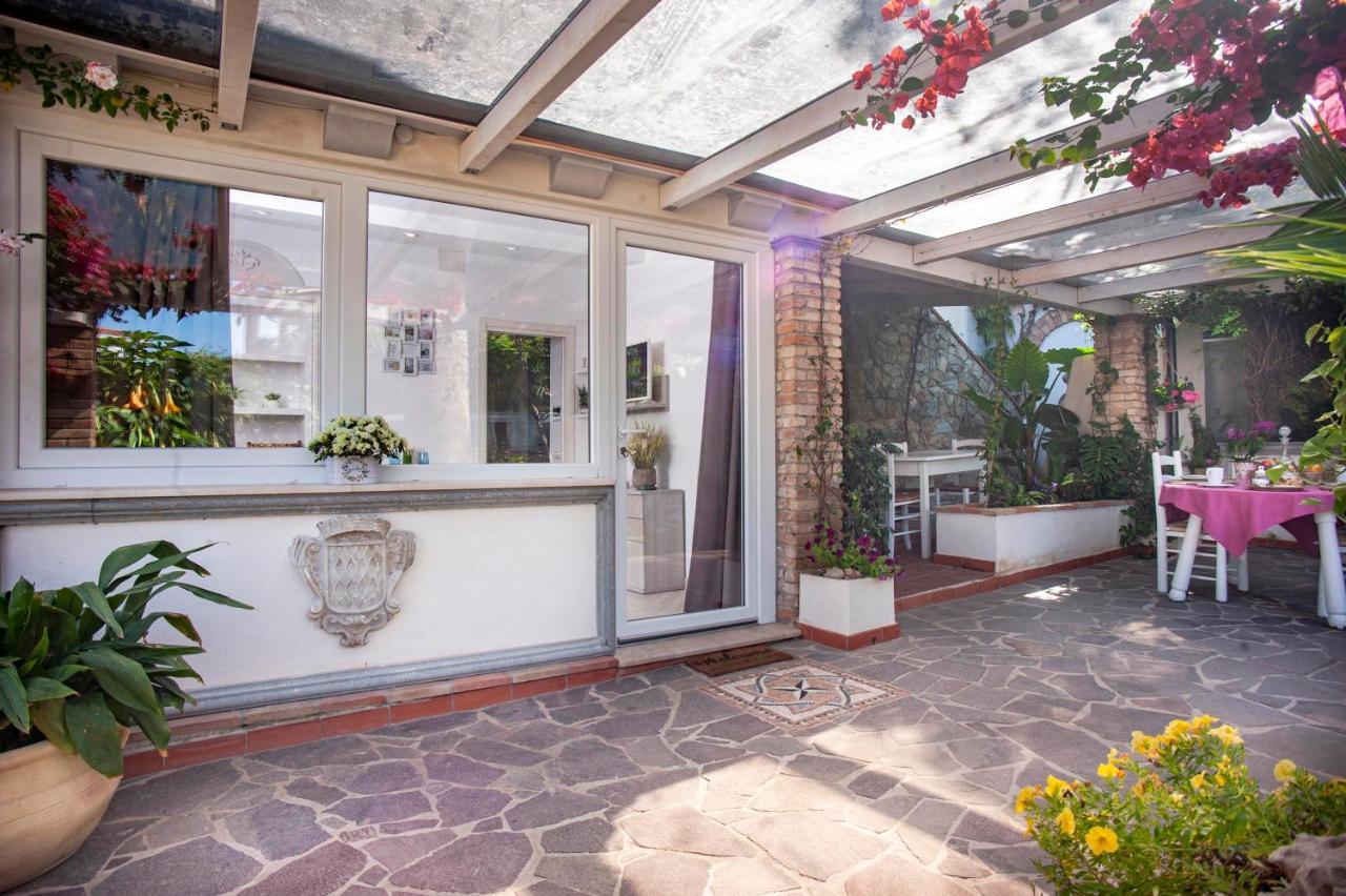 Casa Petunia Villa Сарок Екстериор снимка